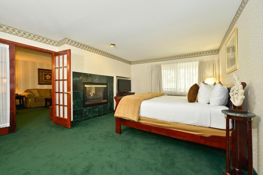 Quality Inn Oakwood Fairwood Екстериор снимка