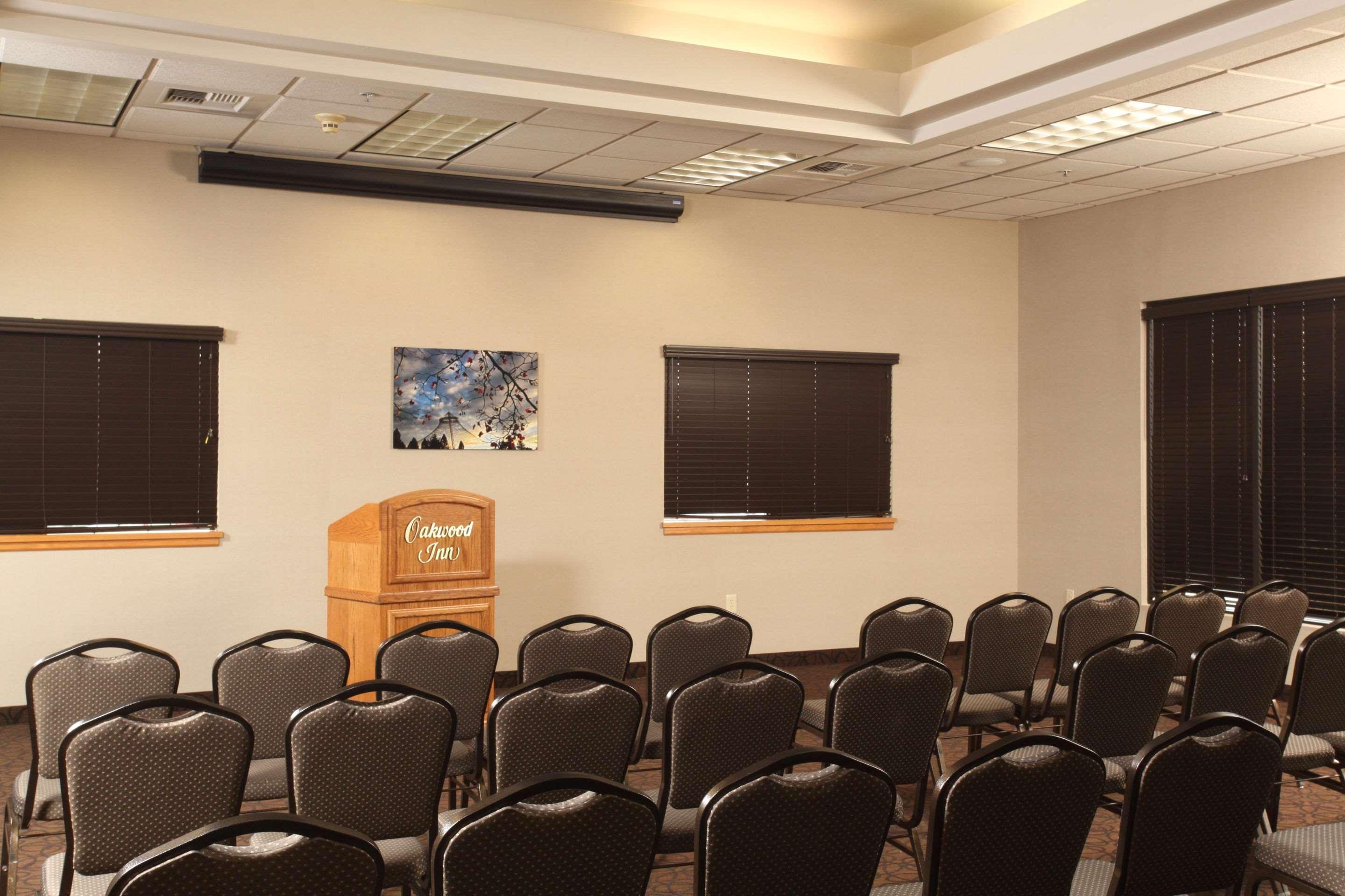 Quality Inn Oakwood Fairwood Екстериор снимка