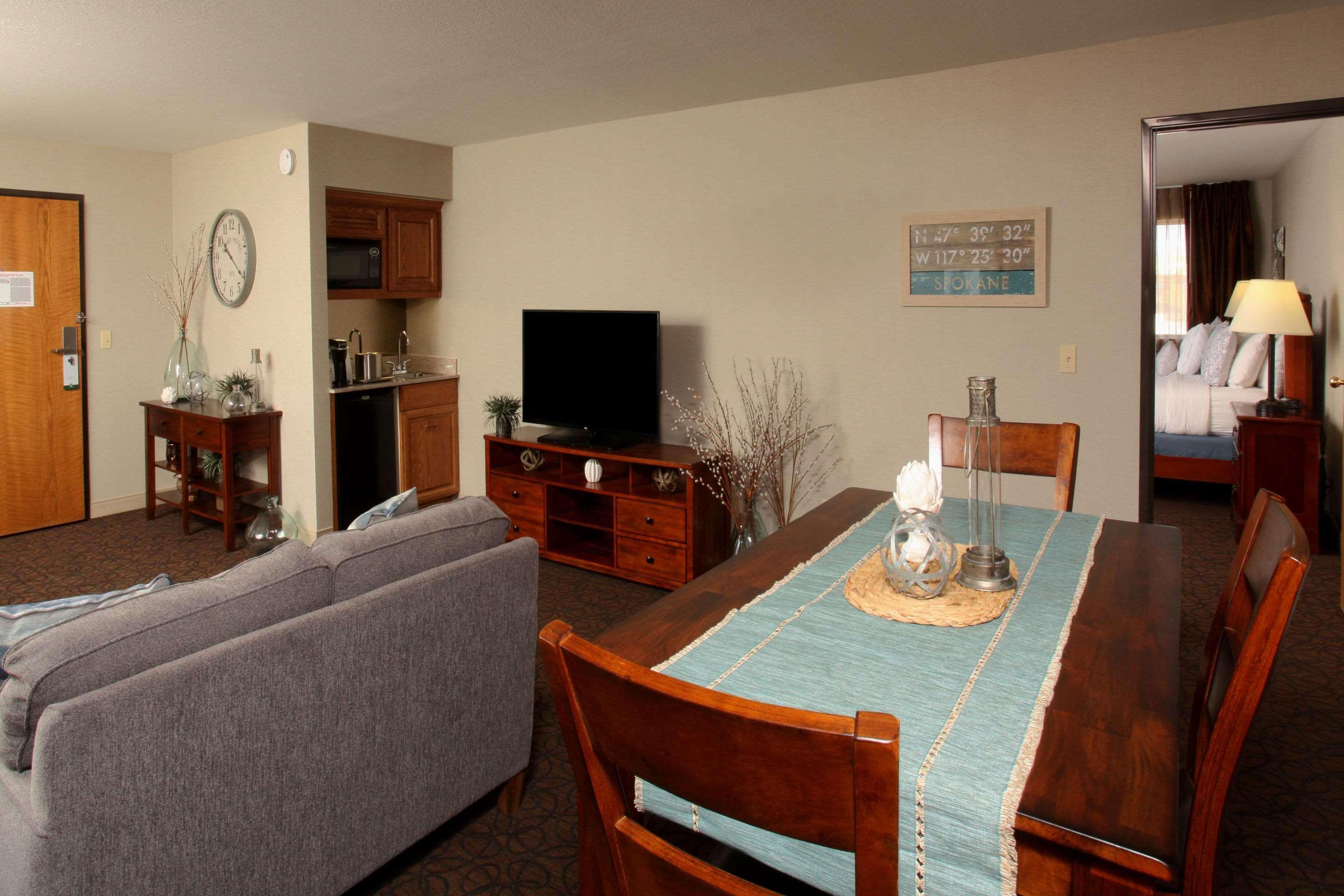 Quality Inn Oakwood Fairwood Екстериор снимка