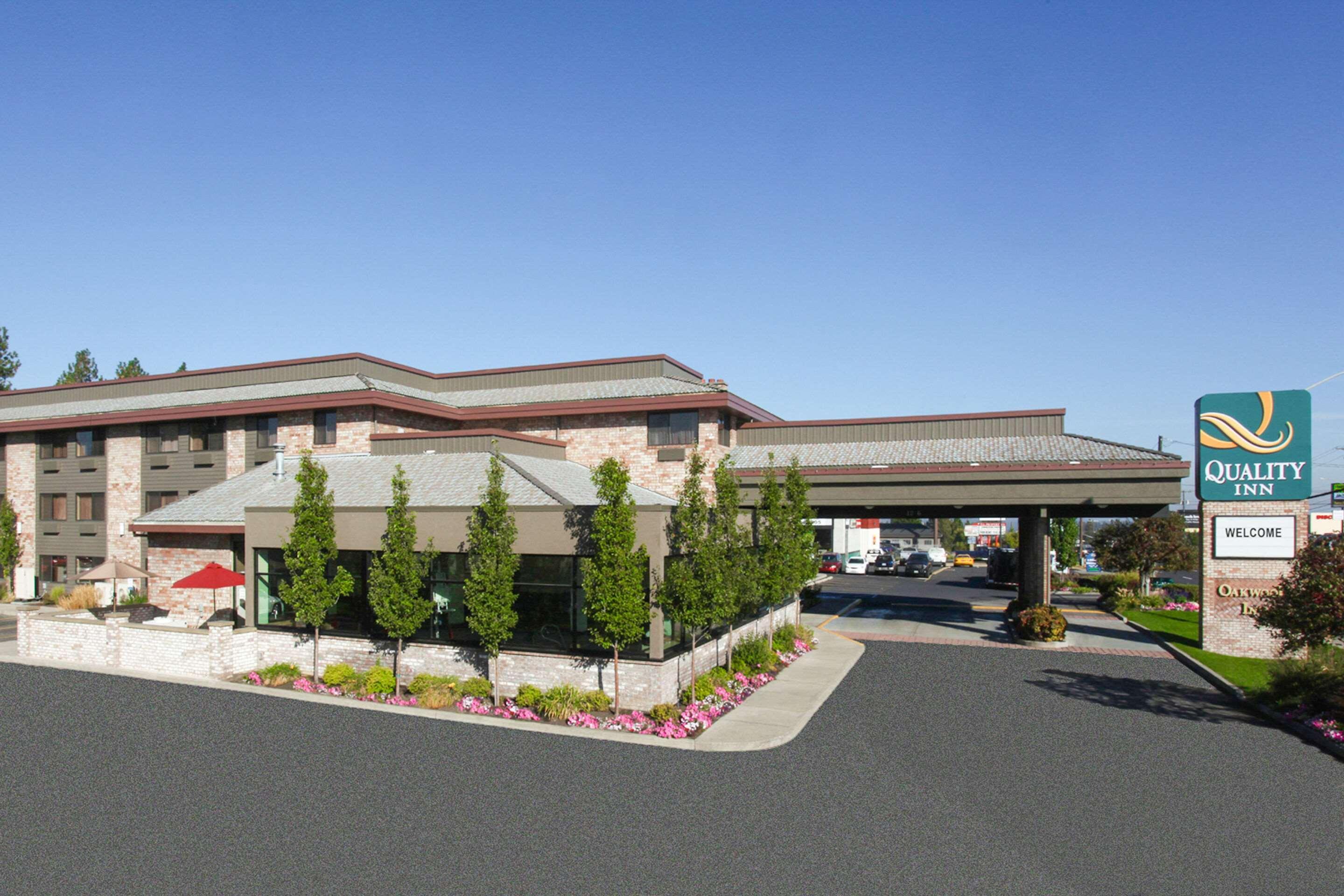 Quality Inn Oakwood Fairwood Екстериор снимка